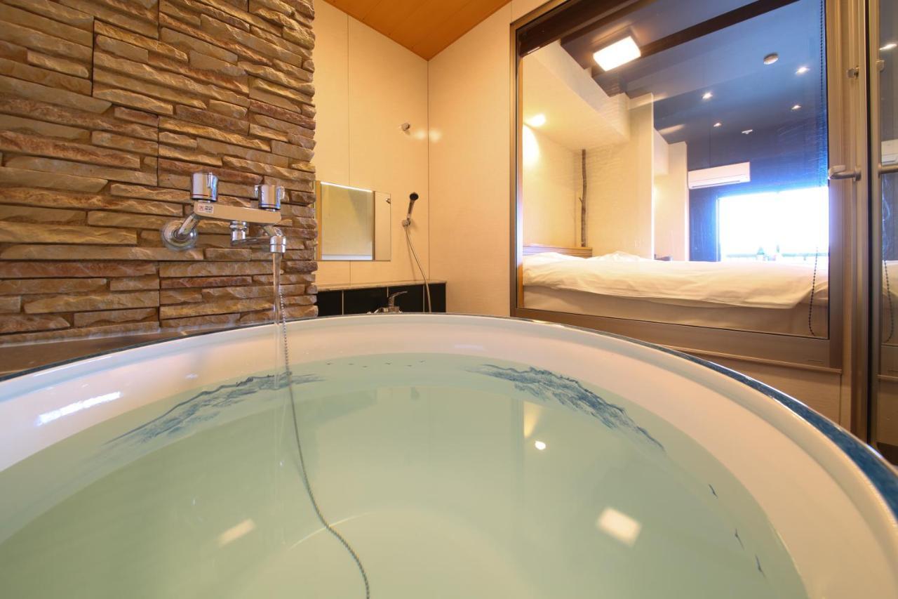 Hotel Tsuru No Oyado Tsurusou à Tara Extérieur photo